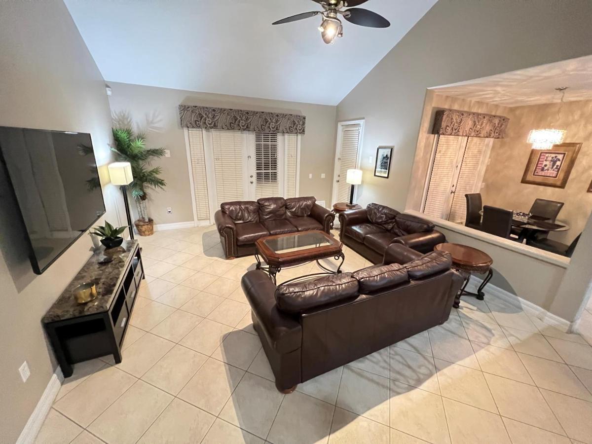 Mickeys Escape - Magical Lakeview 7Br - 4 Master Suites Pool & Hot Tub Bbq Home Theater And 2 Miles Disney! Orlando Exteriör bild